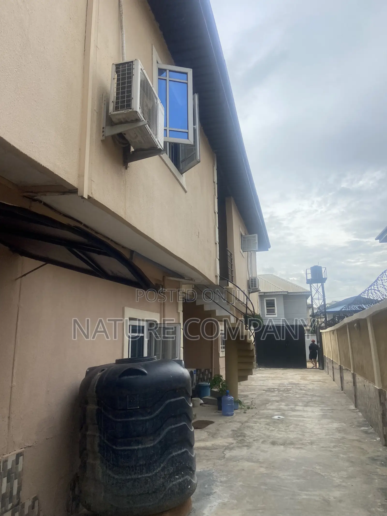 3bdrm Block of Flats in River Bank Estate, Ojodu for rent