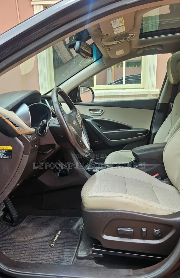 Hyundai Santa Fe Limited 4dr SUV (3.3L 6cyl 6A) 2014 Black