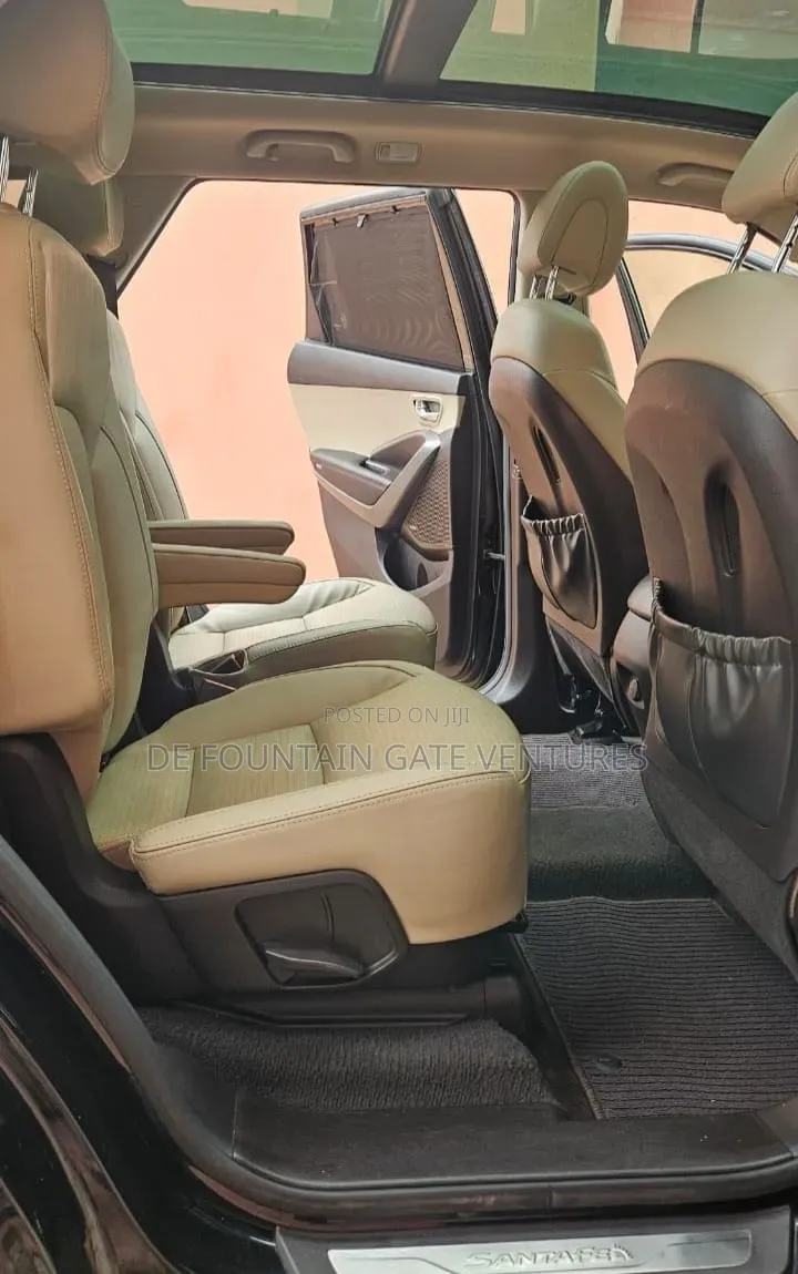 Hyundai Santa Fe Limited 4dr SUV (3.3L 6cyl 6A) 2014 Black