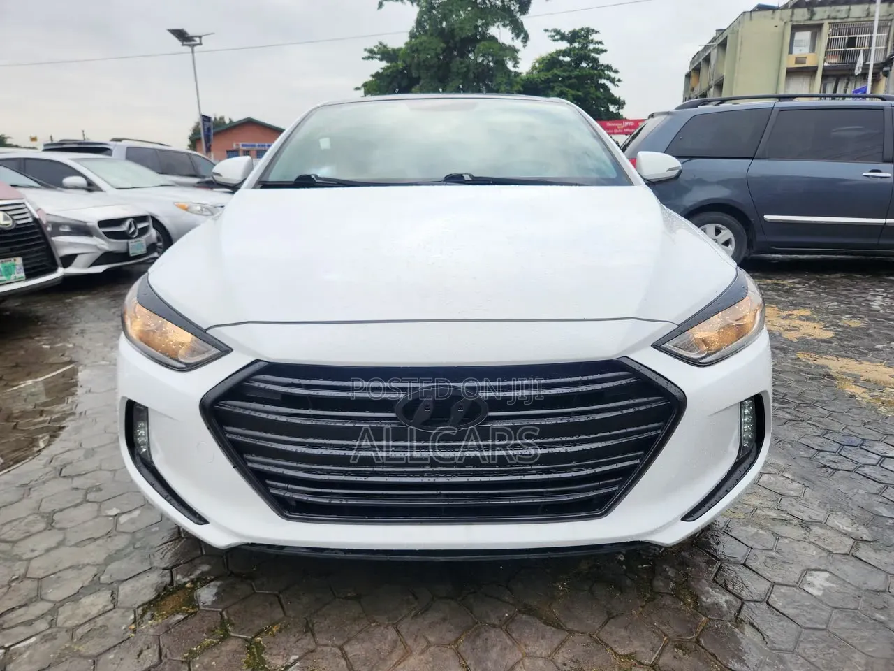 Hyundai Elantra 2018 White