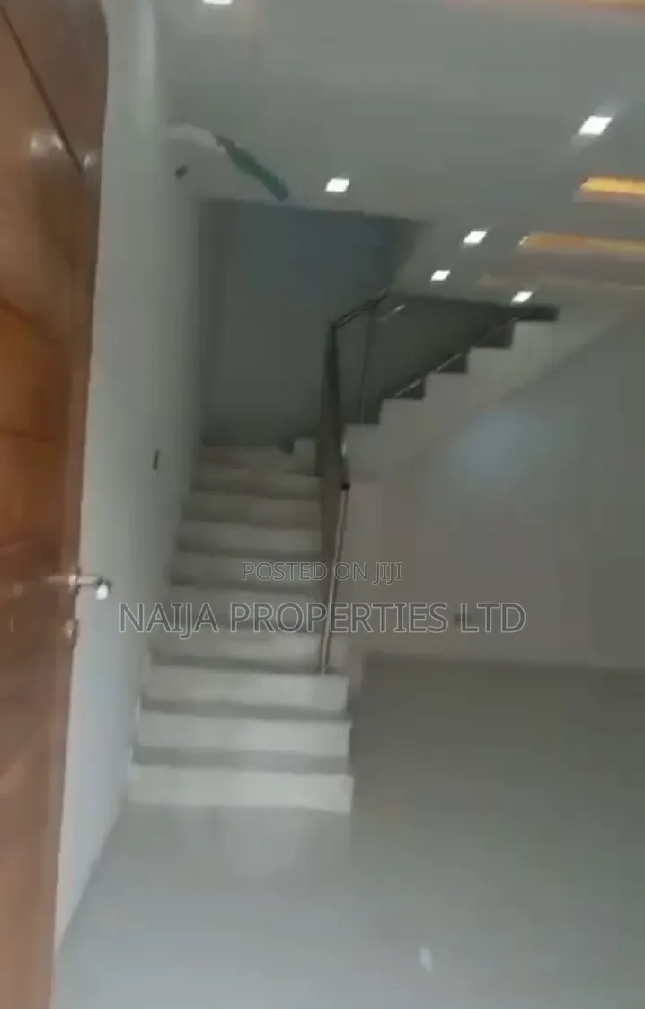 4bdrm Duplex in Sunview Estate, Sangotedo for sale