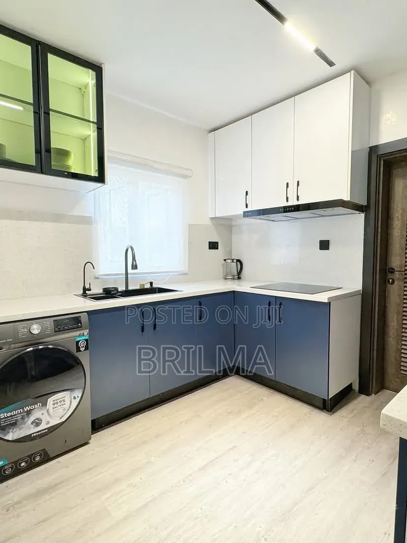 2bdrm Apartment in Wuse 2 for sale