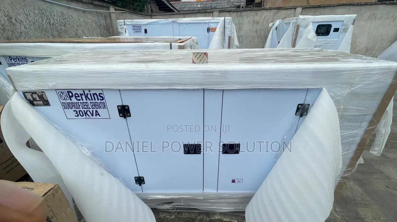 30kva Perkins Soundproof Diesel Generator 100% Copper Coil