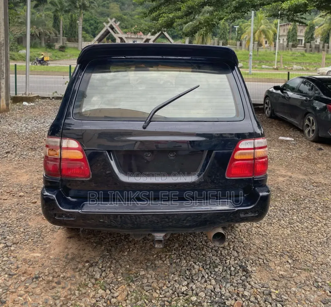 Toyota Land Cruiser 2006 Black