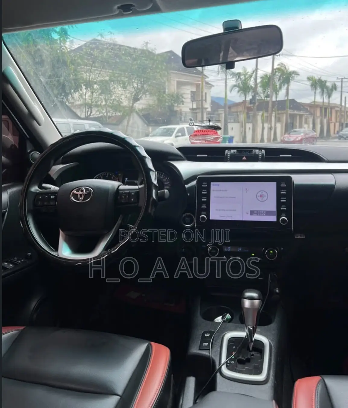 Toyota Hilux 2021 White