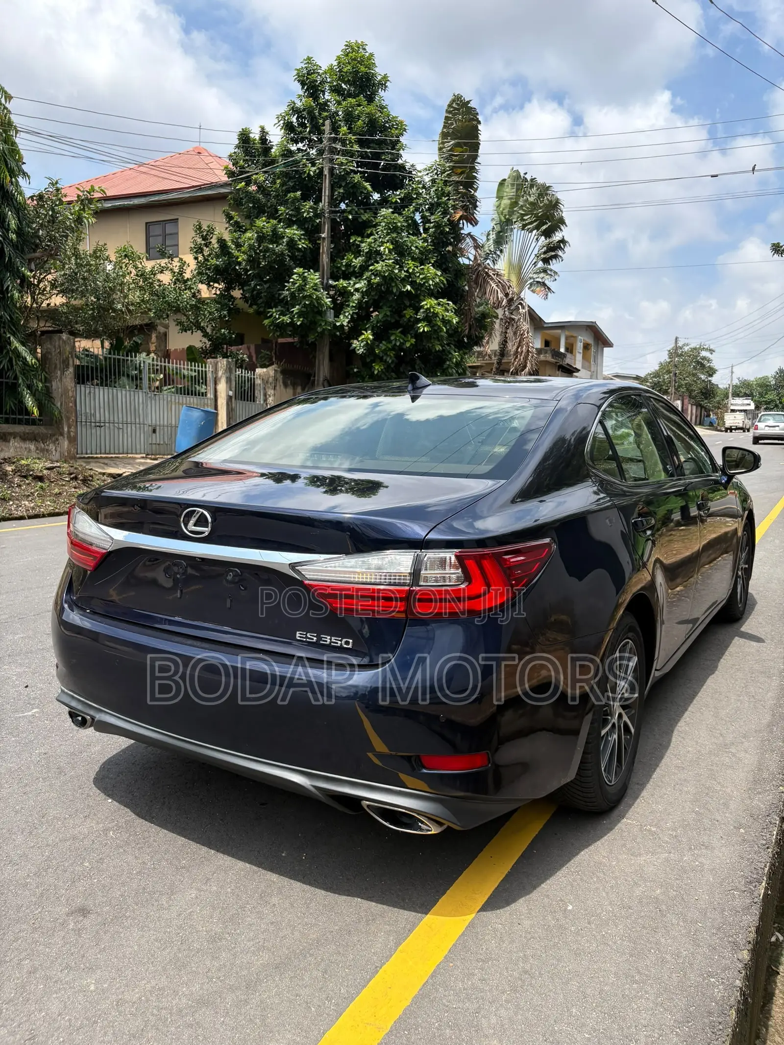 Lexus ES 350 FWD 2016 Blue