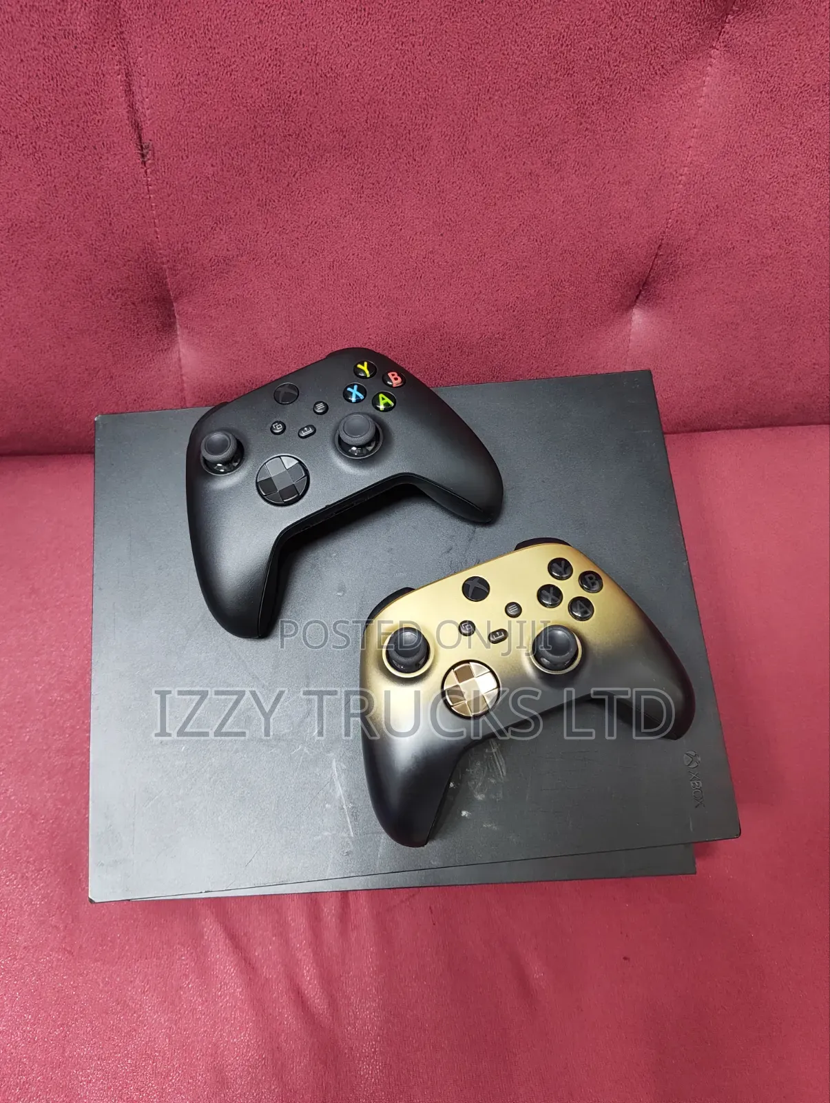 Xbox One X 1TB