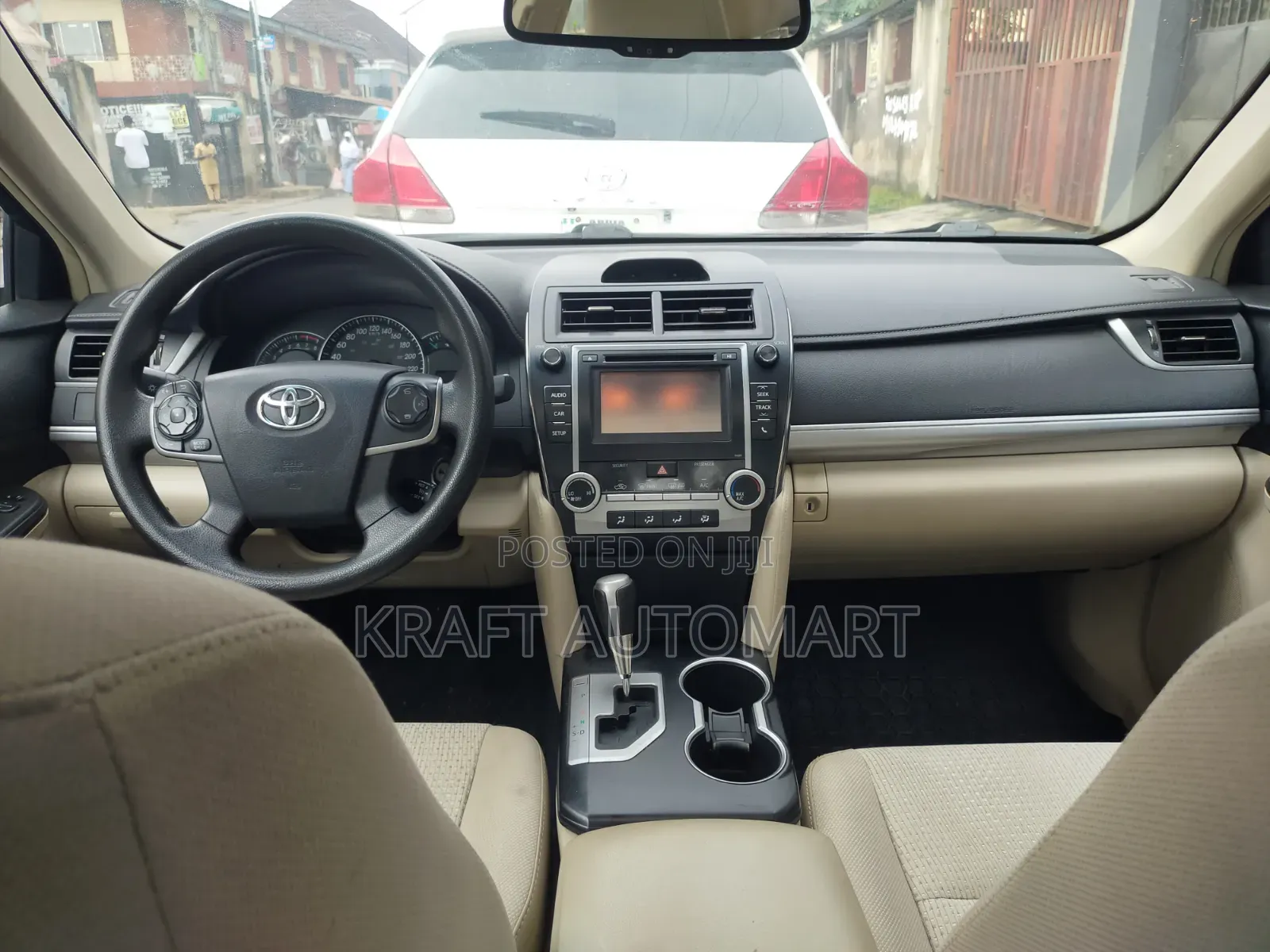 Toyota Camry 2014 Gold