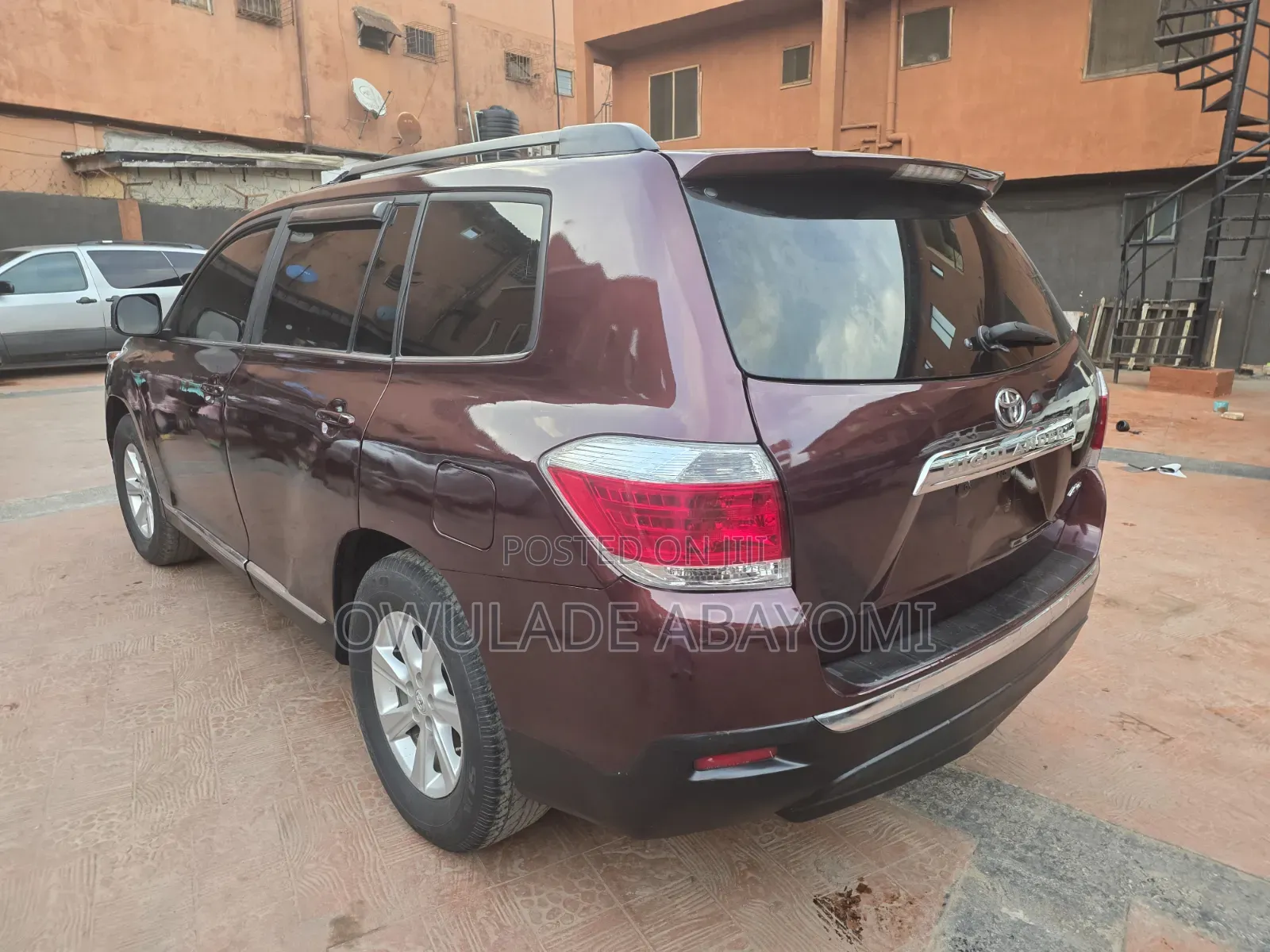 Toyota Highlander SE 2012 Burgundy