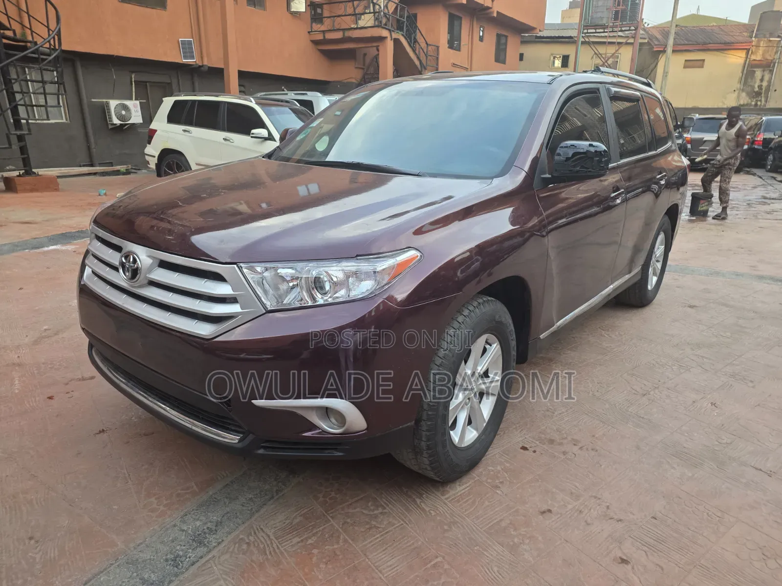 Toyota Highlander SE 2012 Burgundy