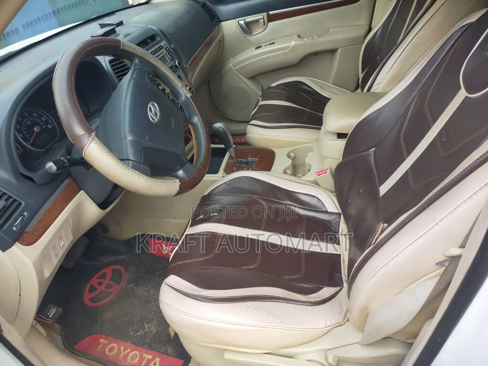 Hyundai Santa Fe 2008 White