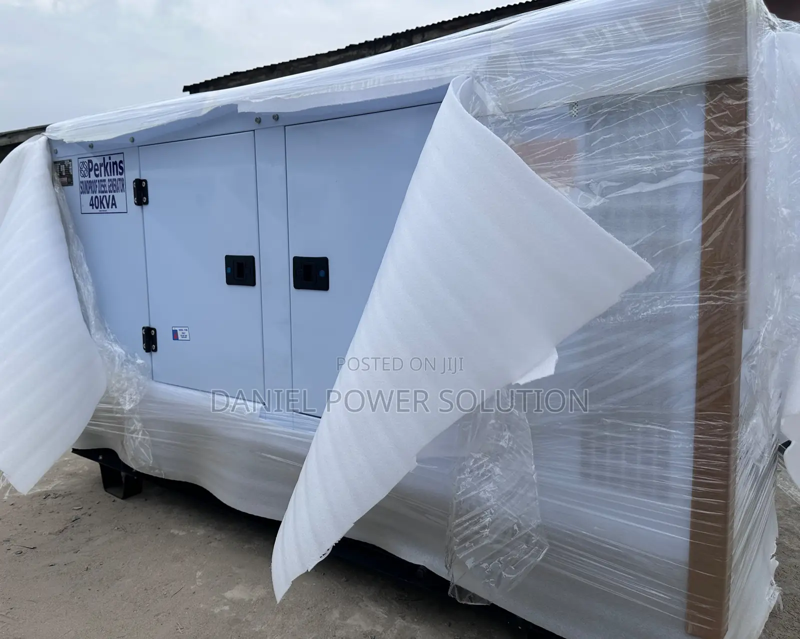 40kva Perkins Sp-40 Soundproof Diesel Generator