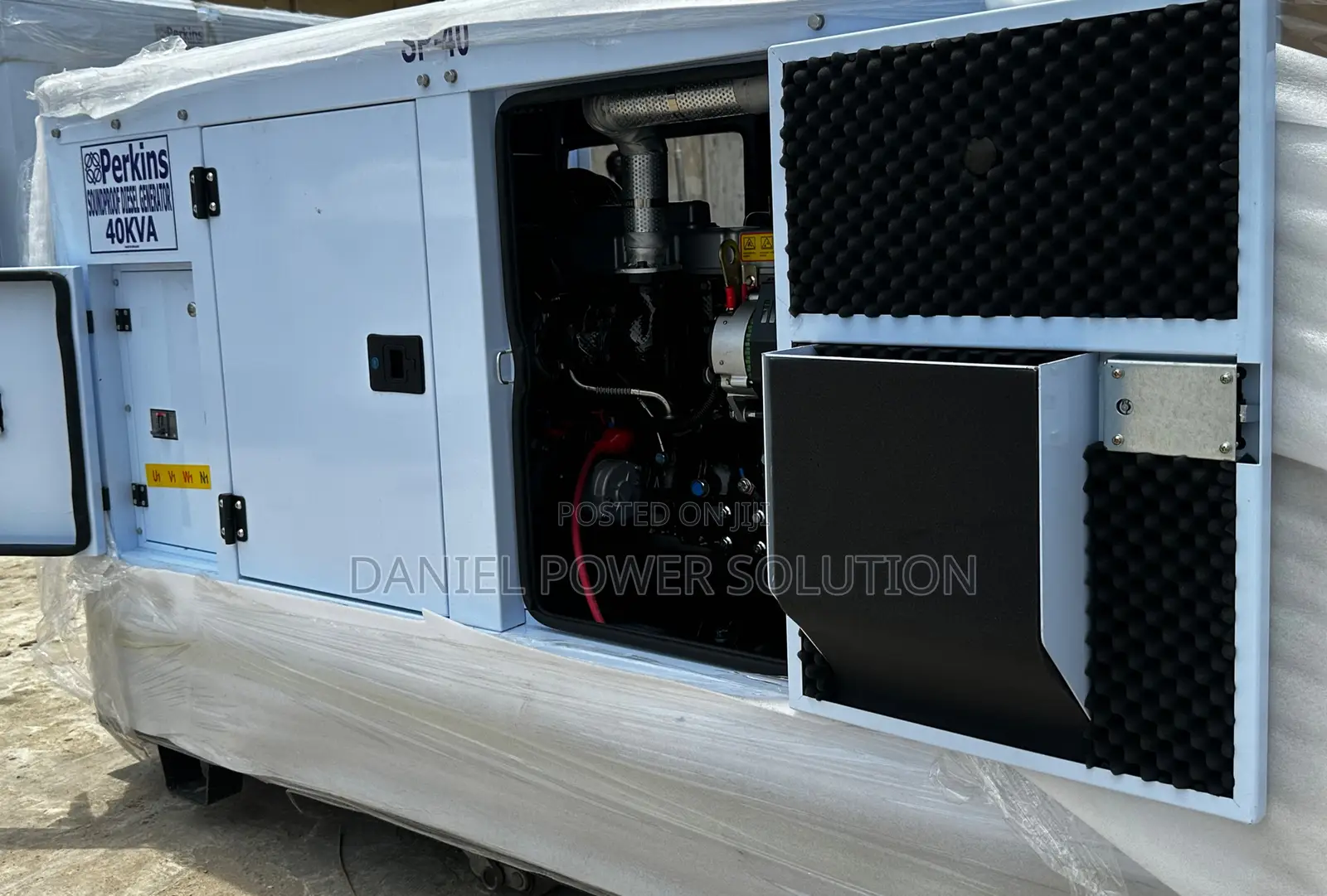 40kva Perkins Sp-40 Soundproof Diesel Generator