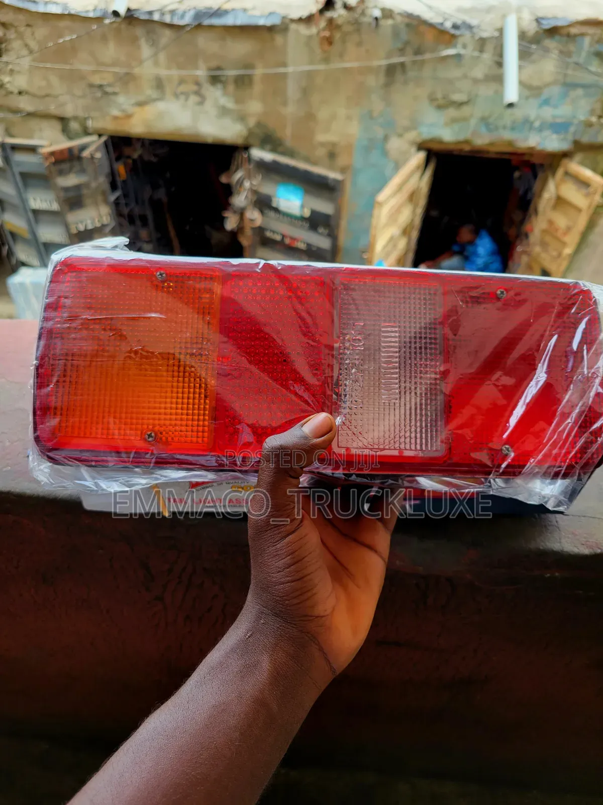 Tail Light for Heavy-Duty Truck
