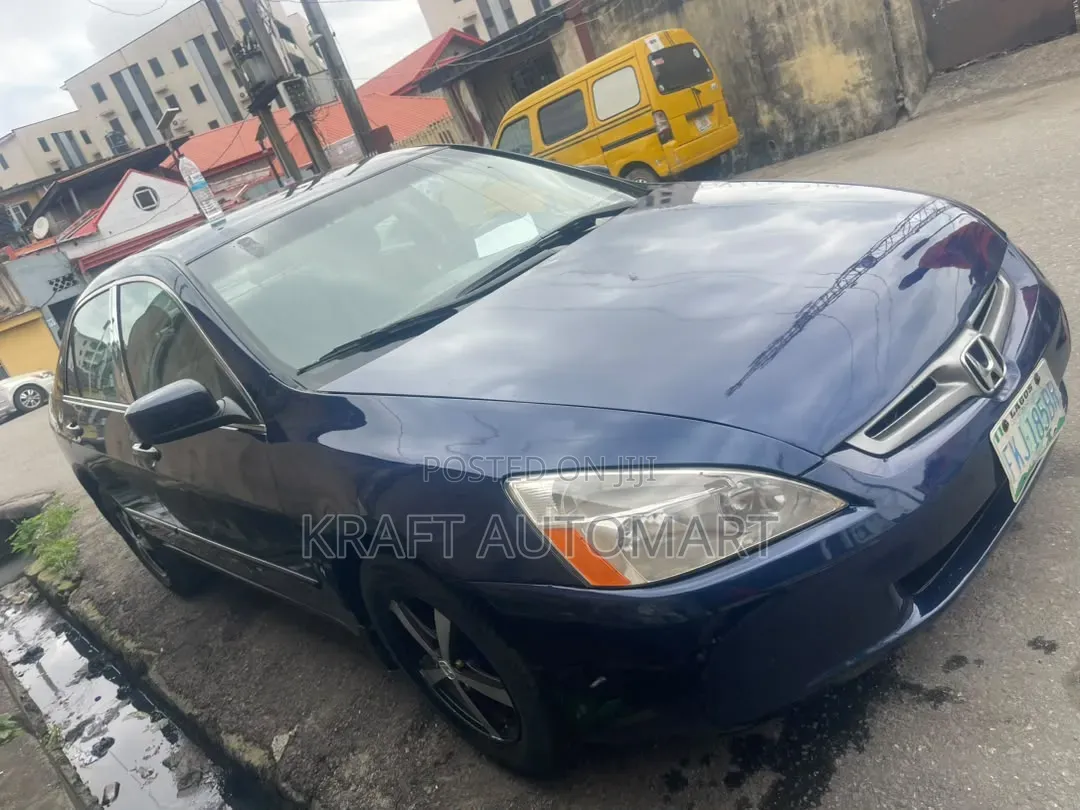 Honda Accord 2005 Blue