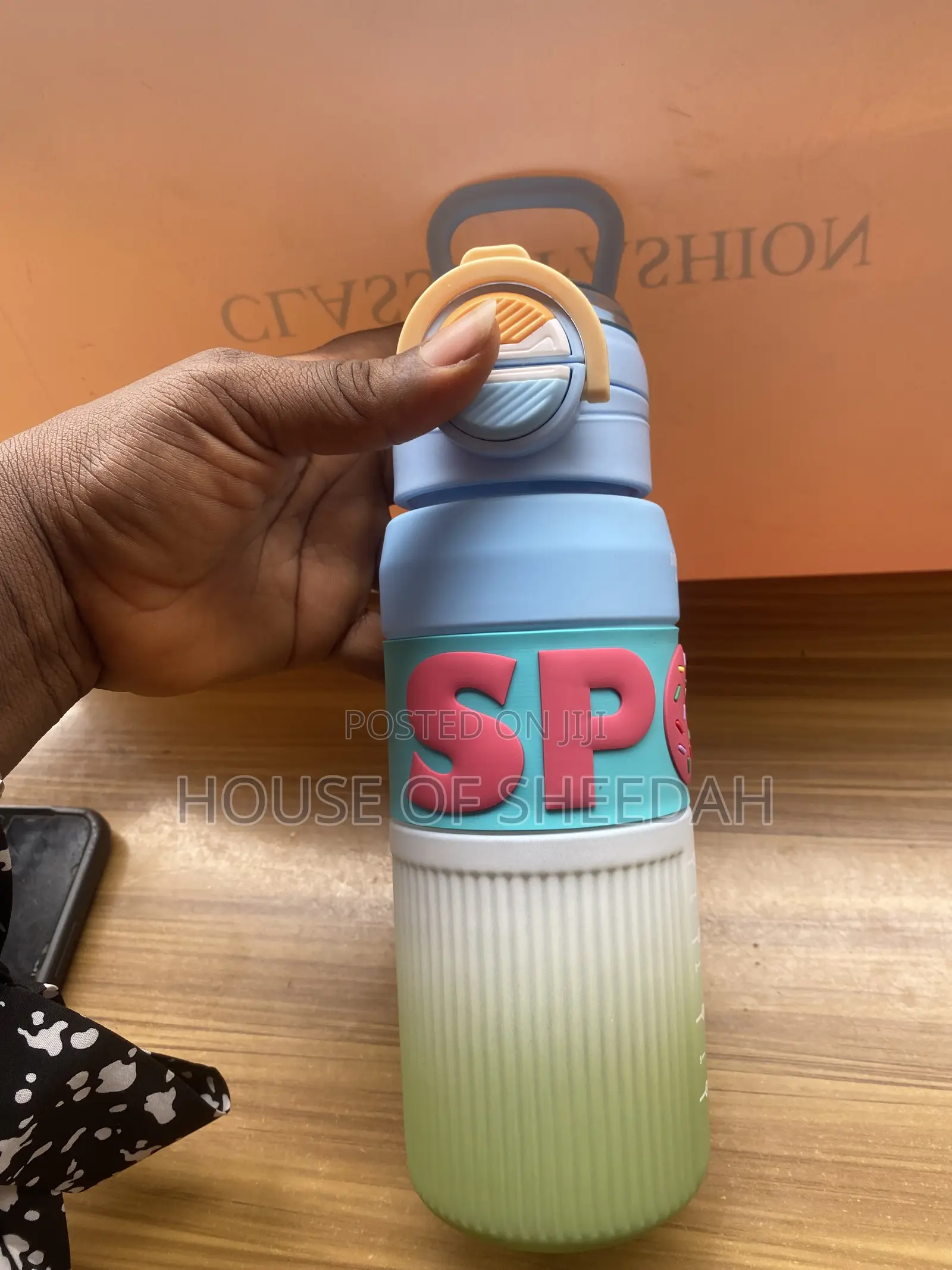 800ml Frosted Straw Water Bottle