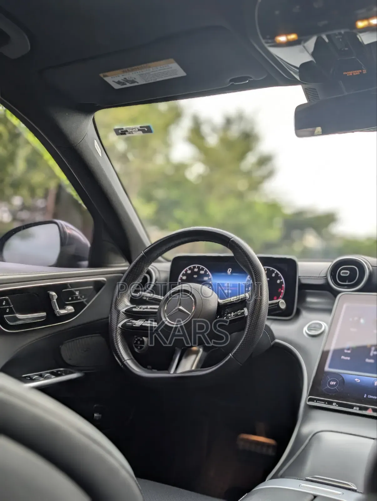 Mercedes-Benz C300 2024 Black