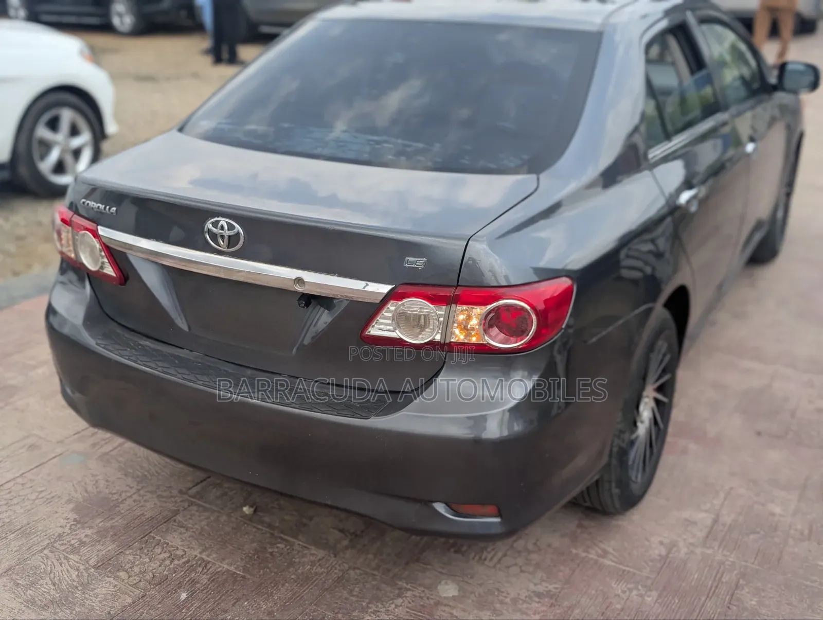 Toyota Corolla L 4-Speed Automatic 2013 Gray