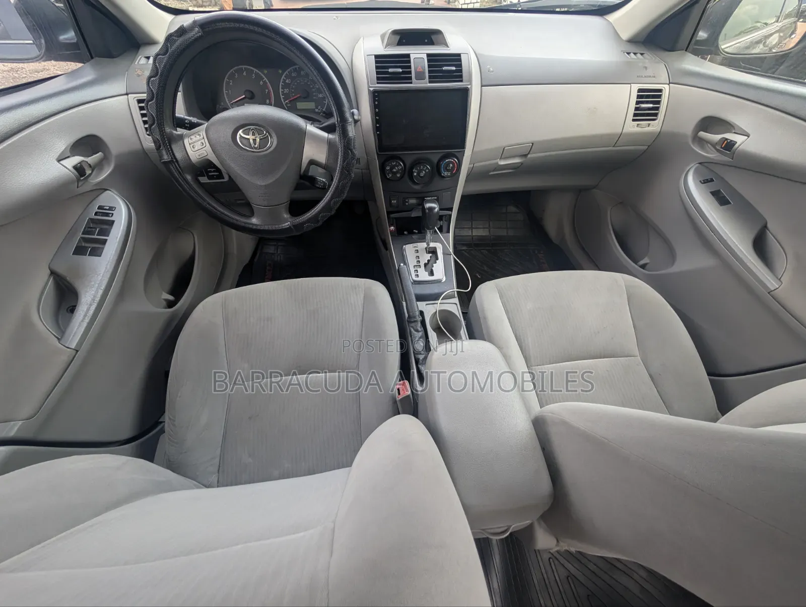 Toyota Corolla L 4-Speed Automatic 2013 Gray