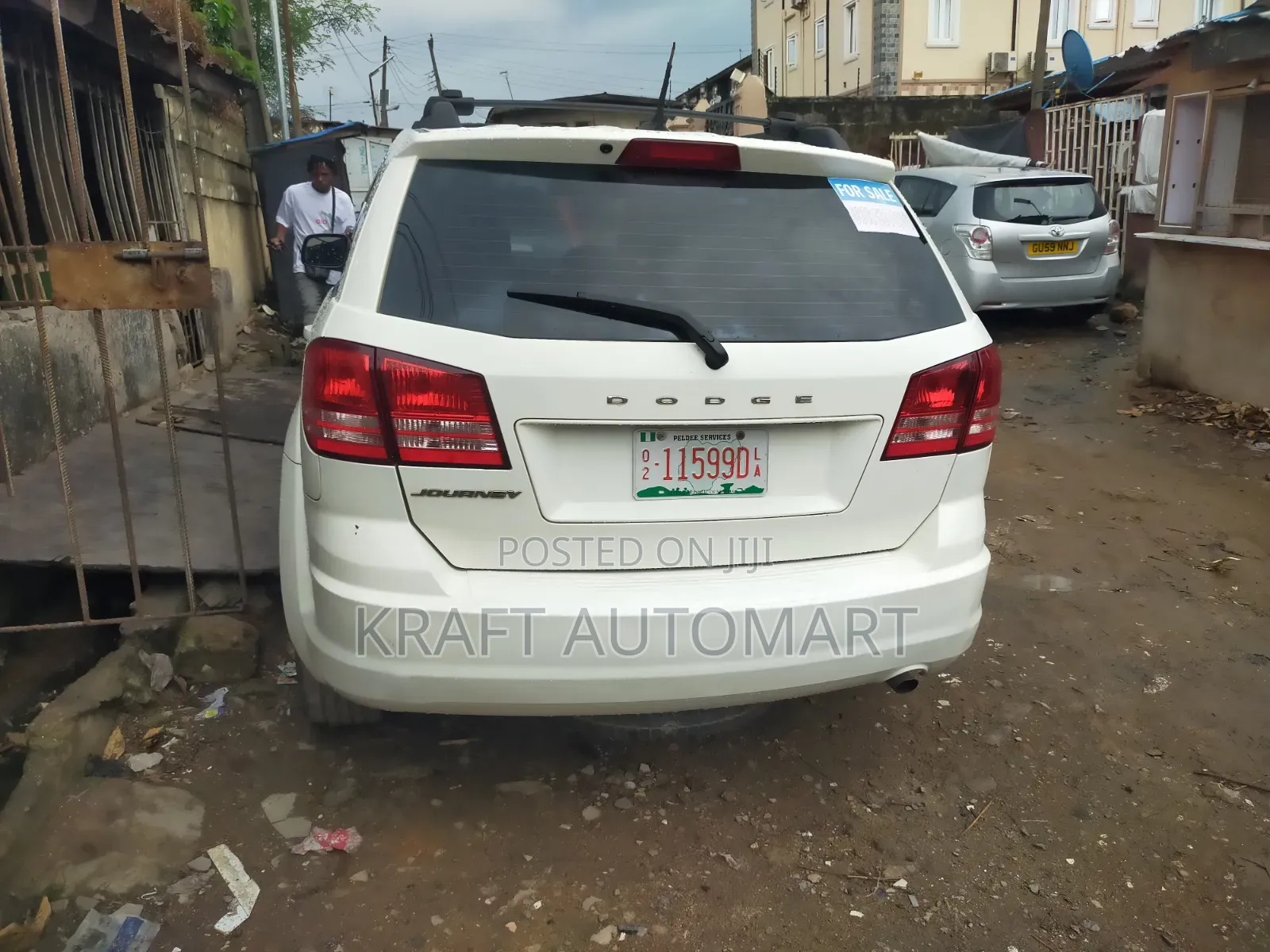 Dodge Caravan 2015 White