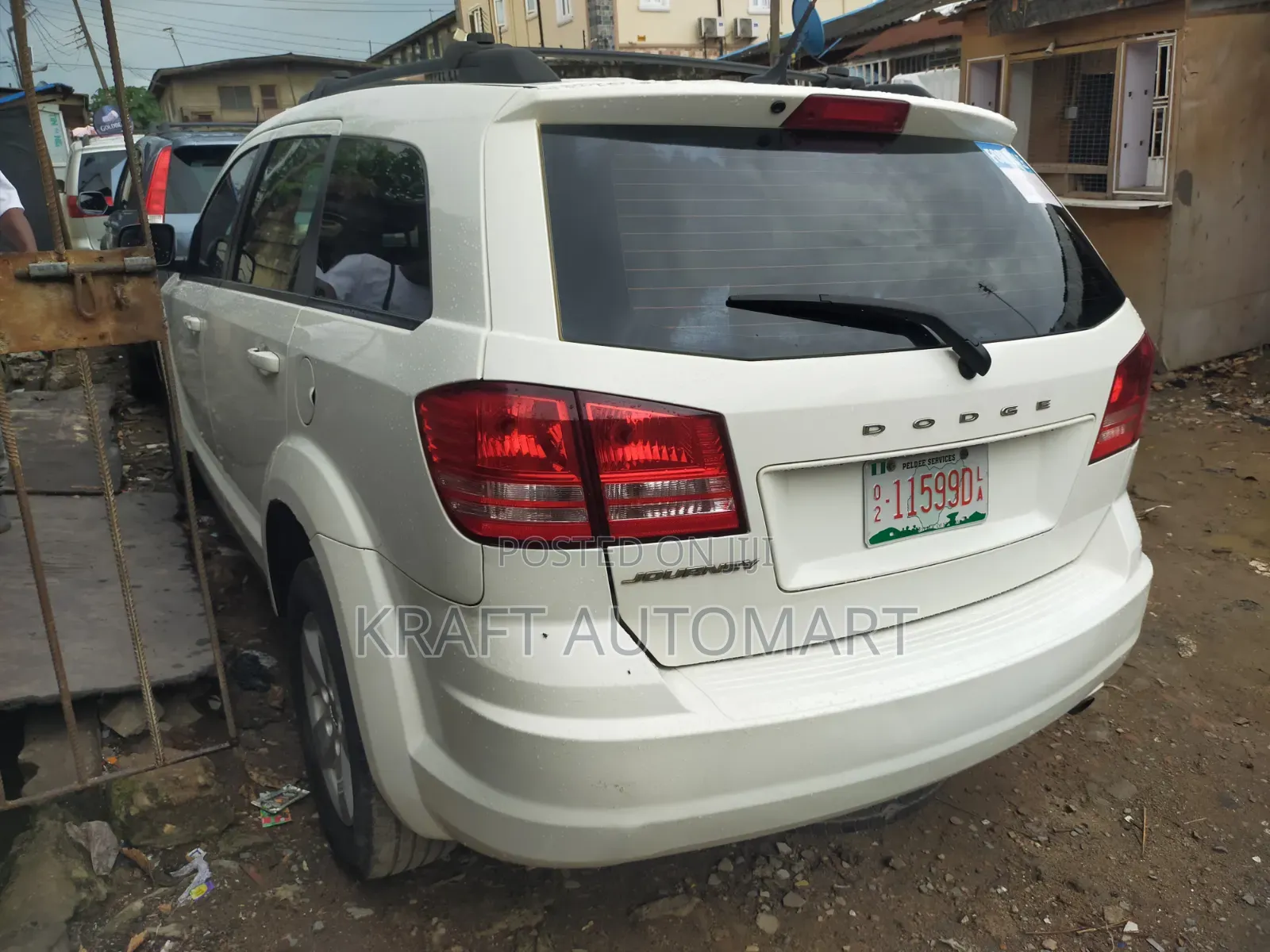 Dodge Caravan 2015 White