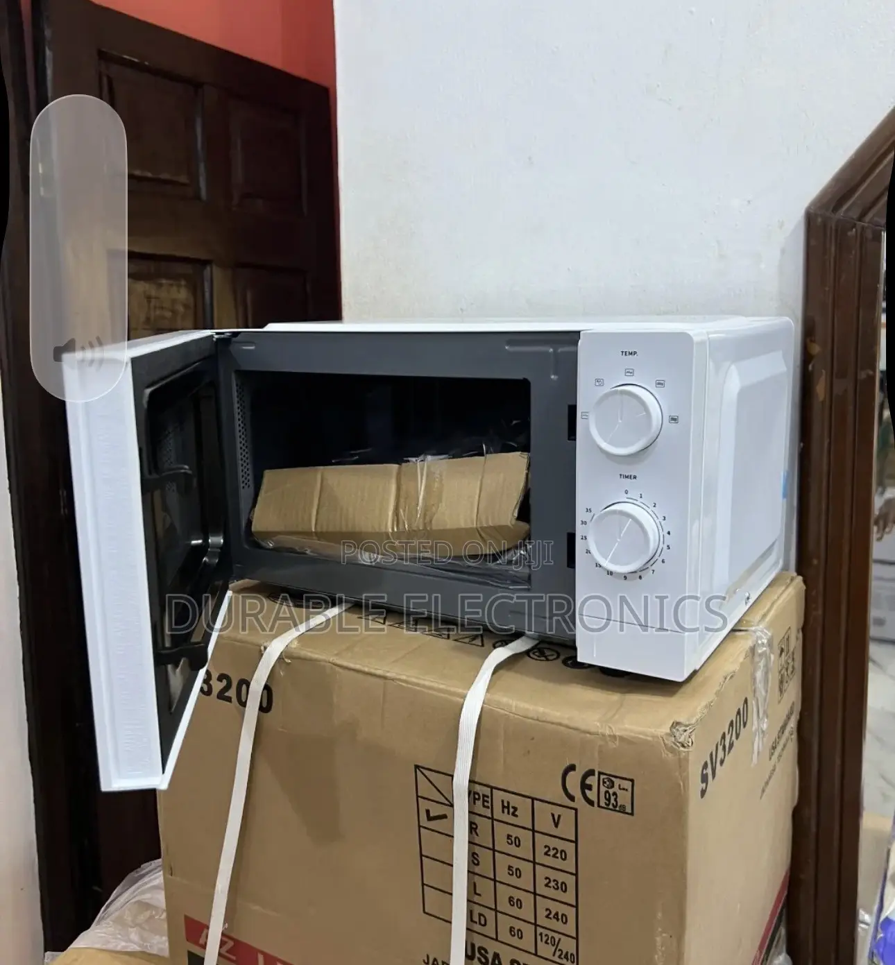 Hisense Microwave Oven 20L
