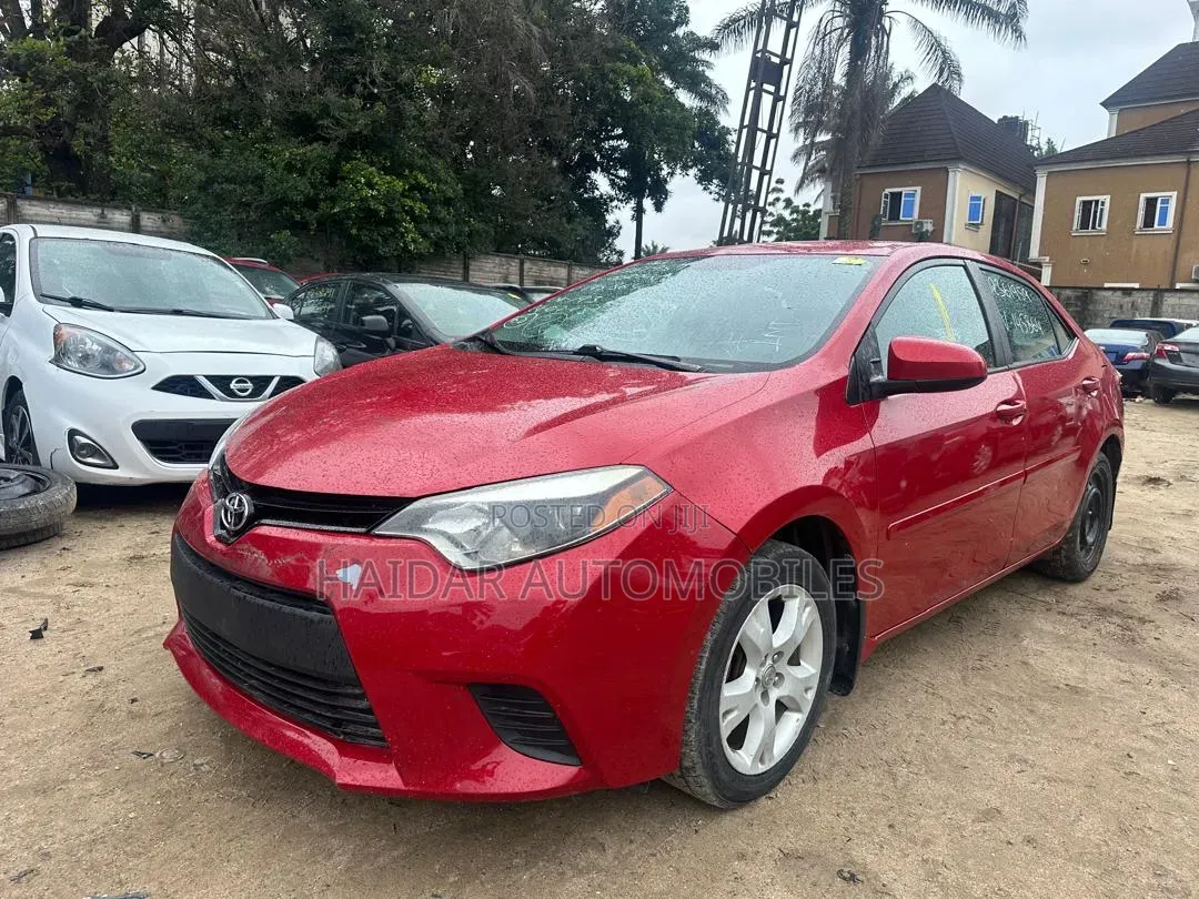Toyota Corolla LE Eco Premium 4dr Sedan (1.8L 4cyl CVT) 2015 Maroon