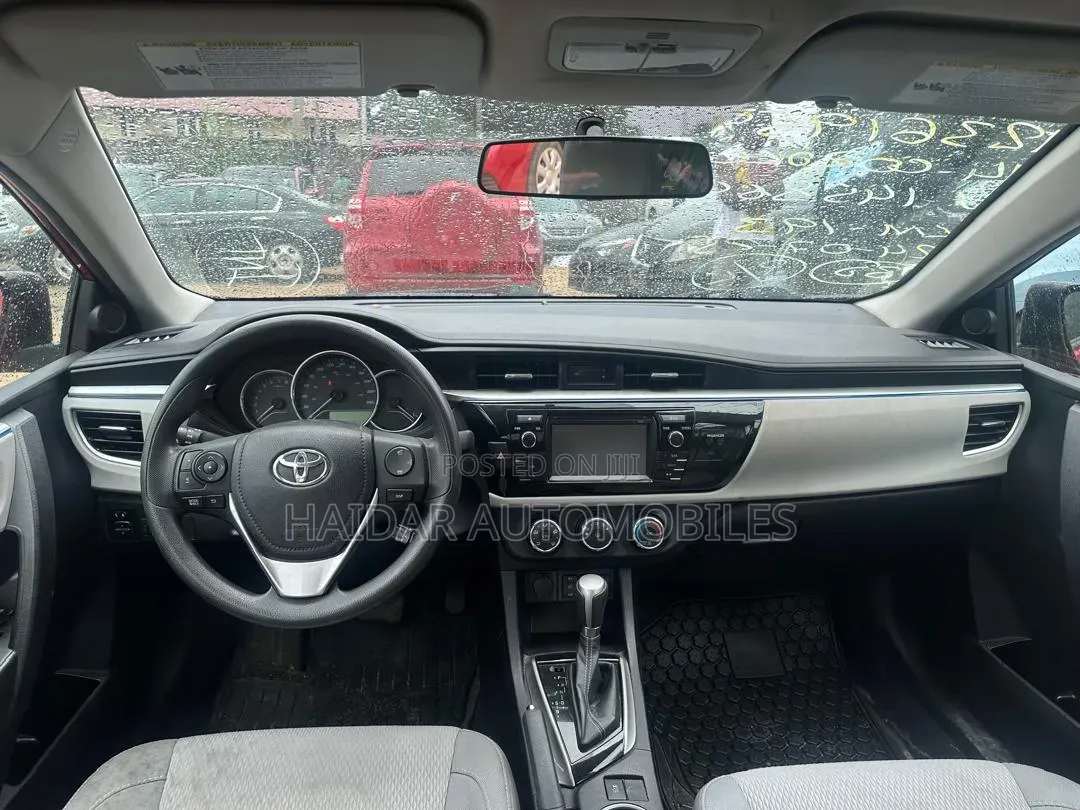 Toyota Corolla LE Eco Premium 4dr Sedan (1.8L 4cyl CVT) 2015 Maroon
