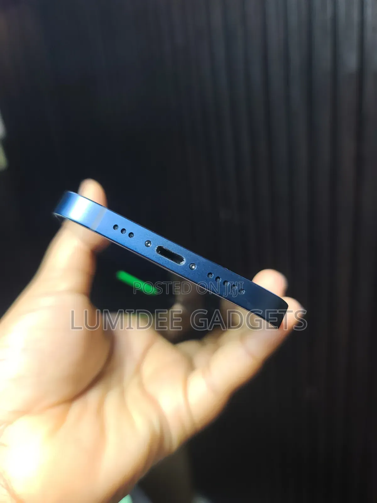 Apple iPhone 12 64 GB