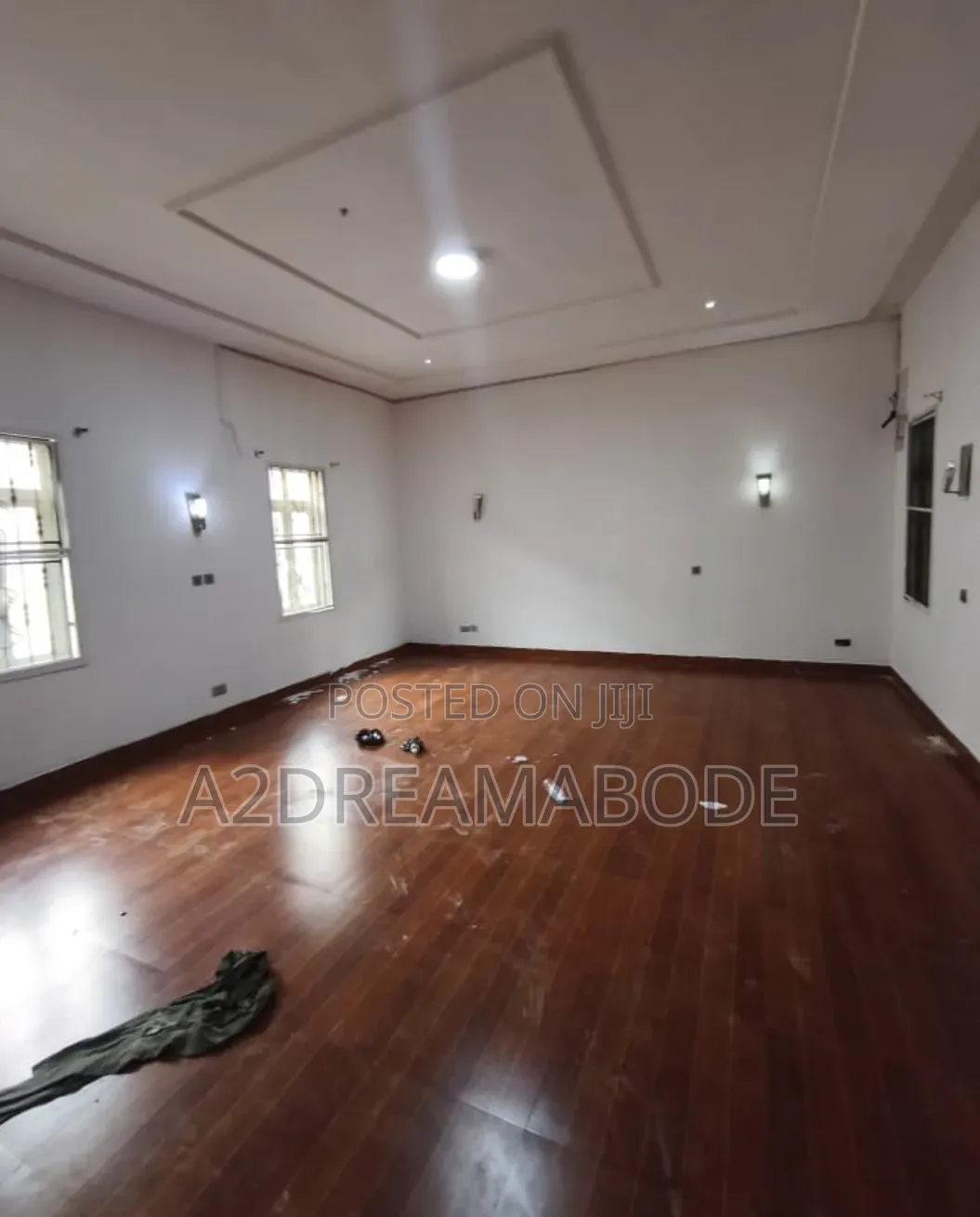 3bdrm Apartment in Ikeja for rent