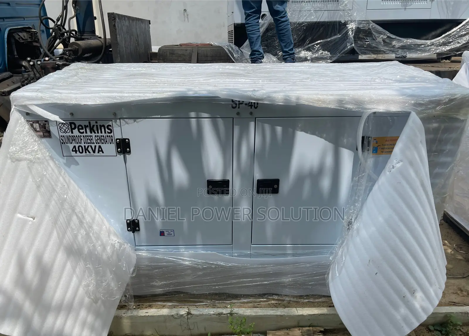 40kva Perkins Soundproof Diesel Generator 100% Copper Coil