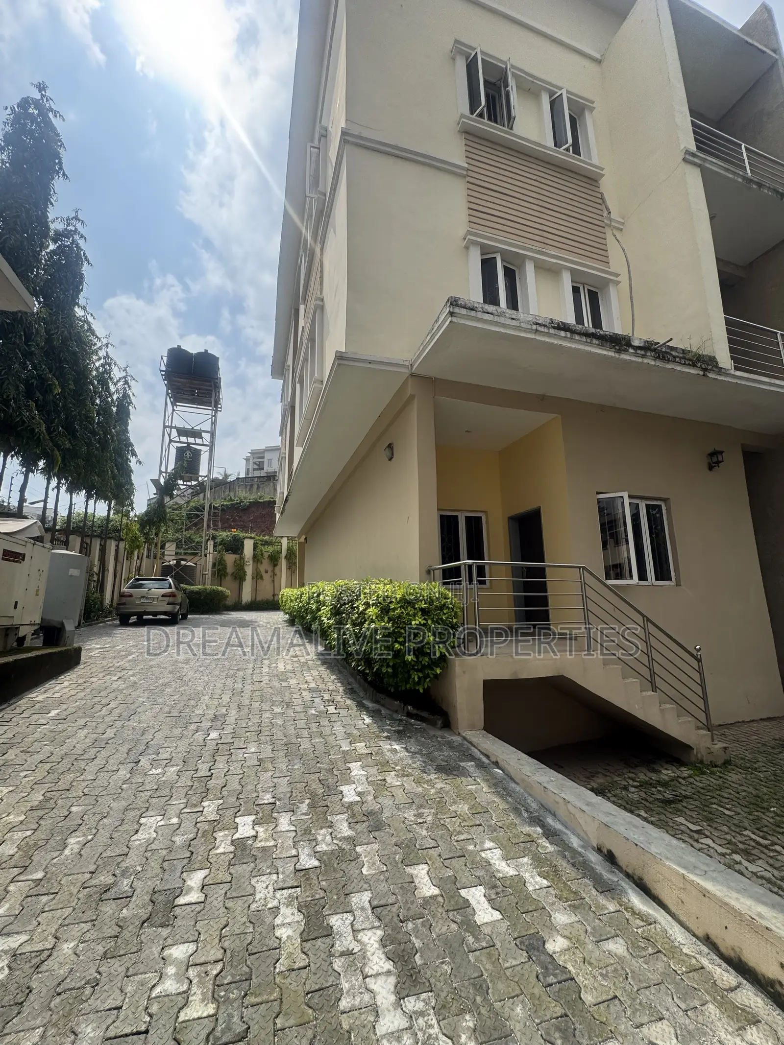 5bdrm Duplex in Maitama for rent