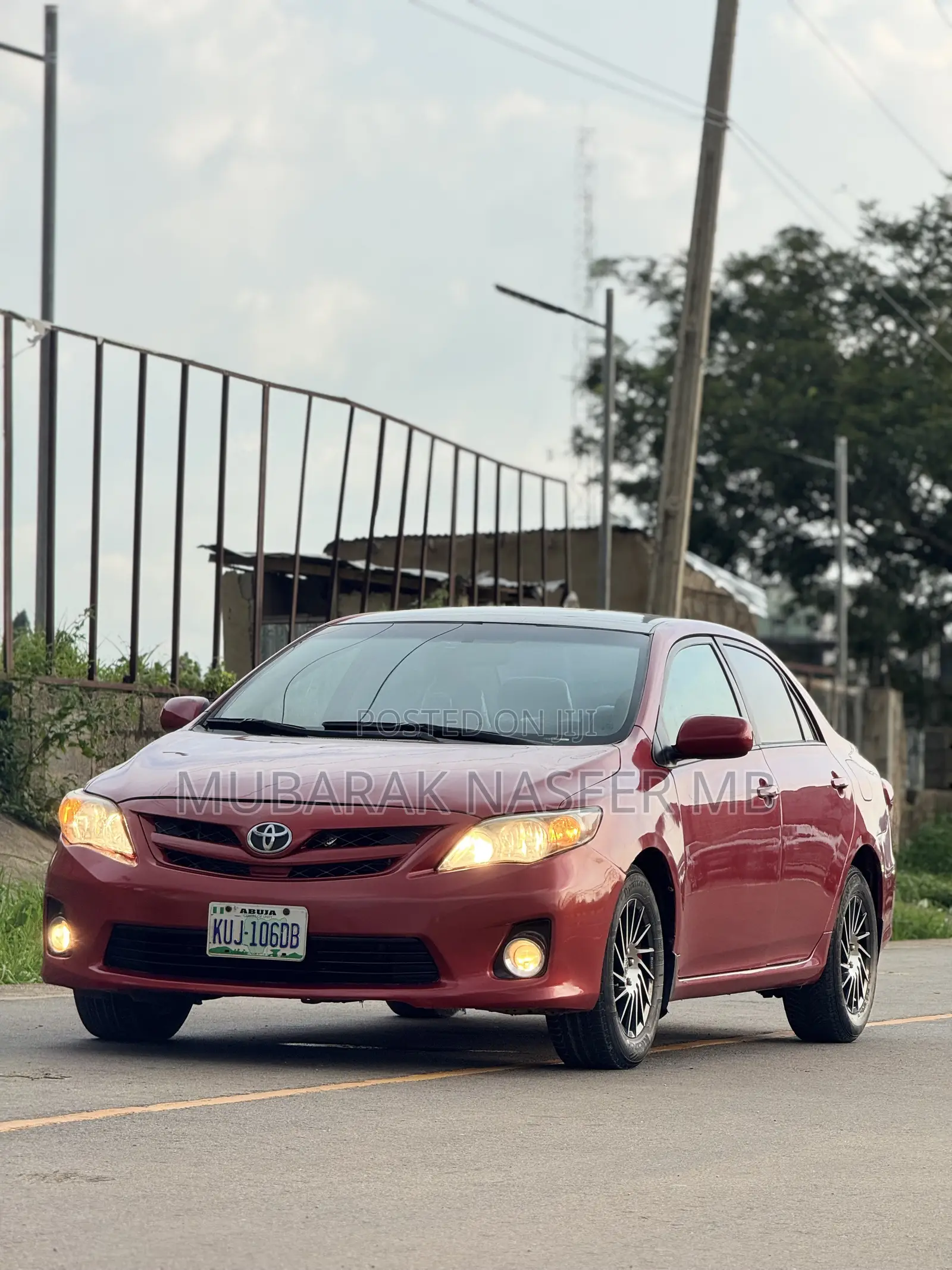 Toyota Corolla LE 4dr Sedan (1.8L 4cyl 4A) 2011 Red