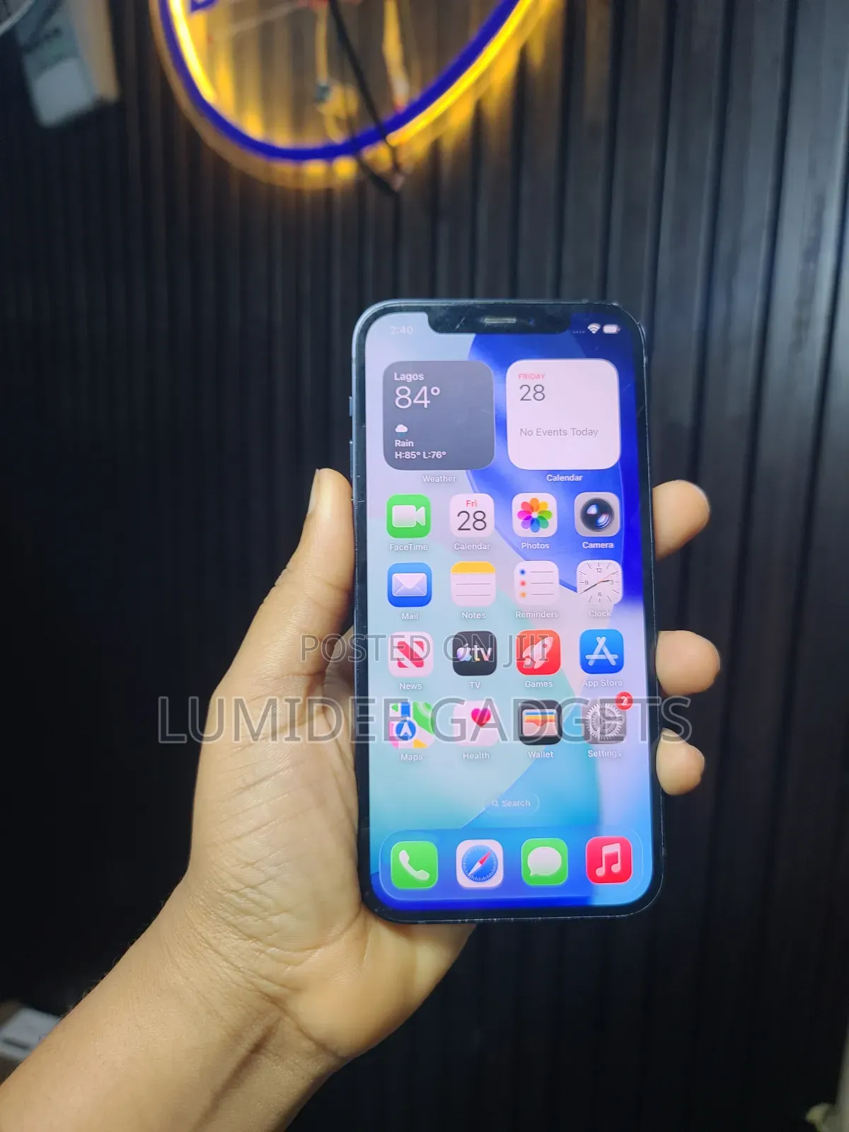 Apple iPhone 12 64 GB