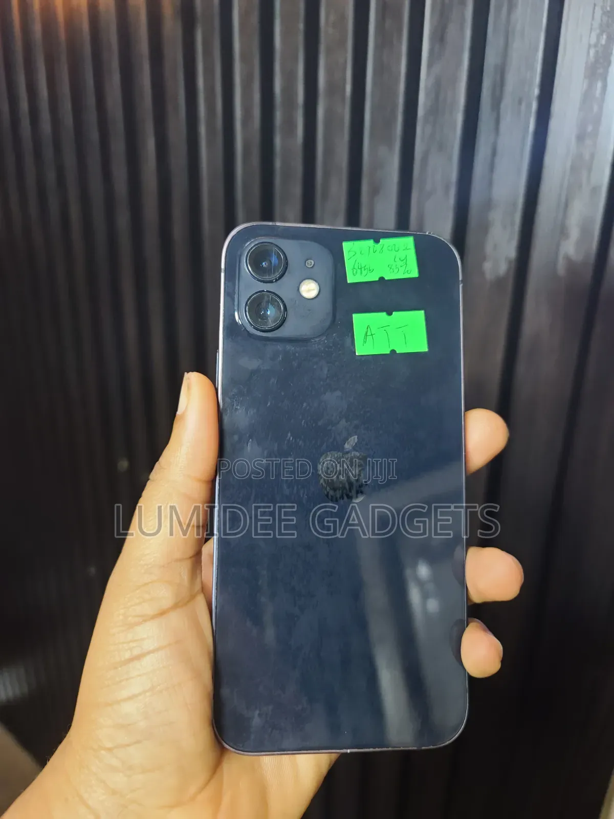 Apple iPhone 12 64 GB