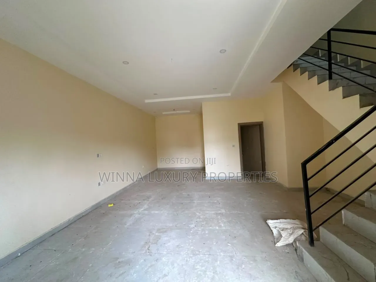 4bdrm Townhouse/Terrace in Asokoro for sale