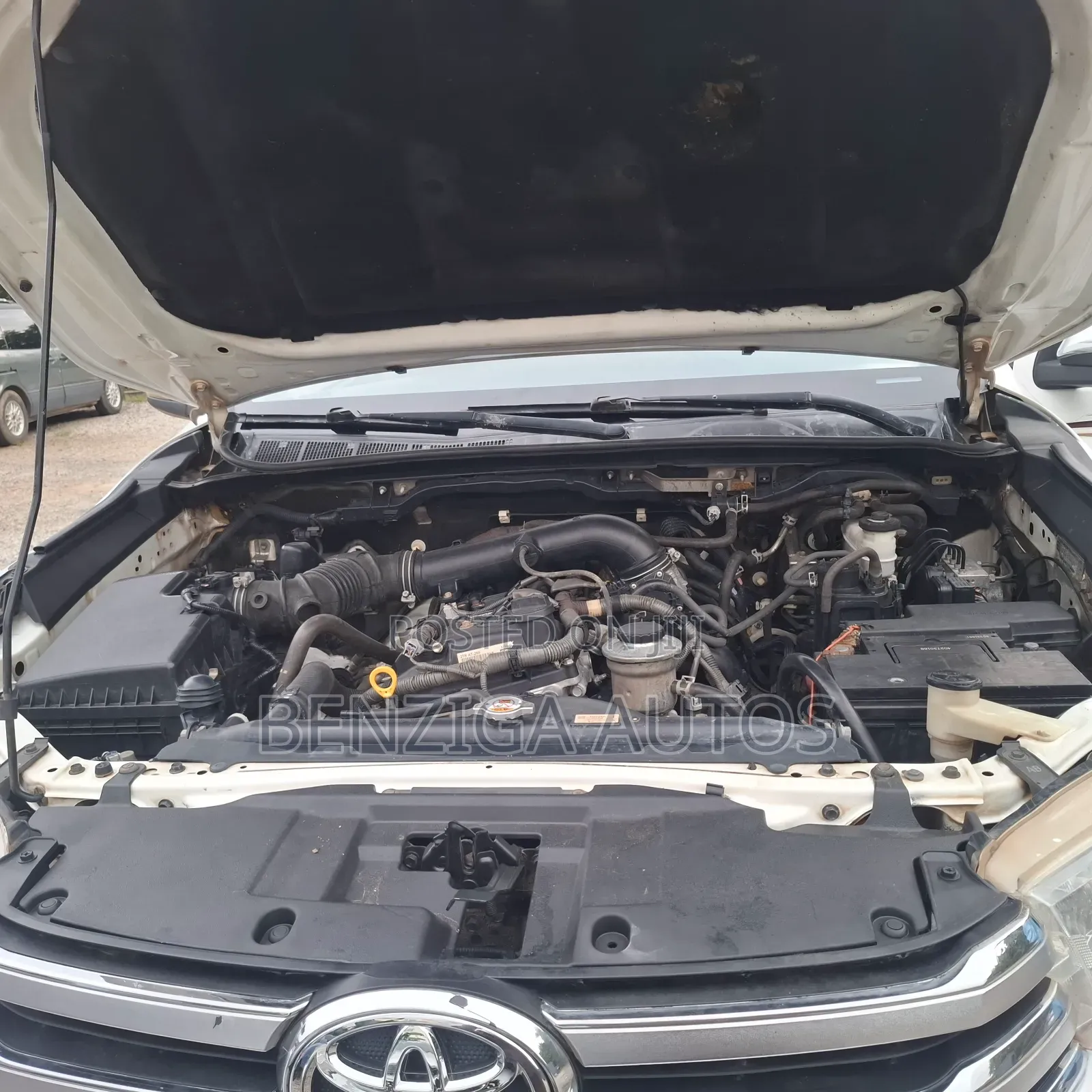 Toyota Hilux 2019 White