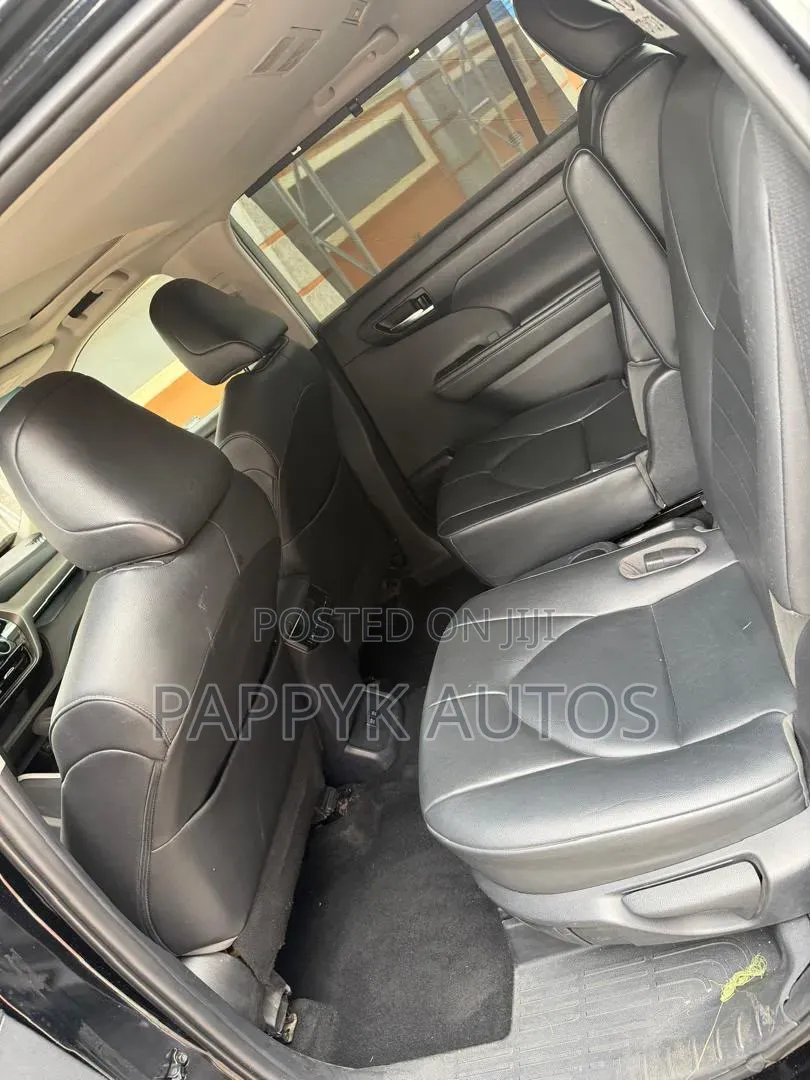 Toyota Highlander 2021 Black