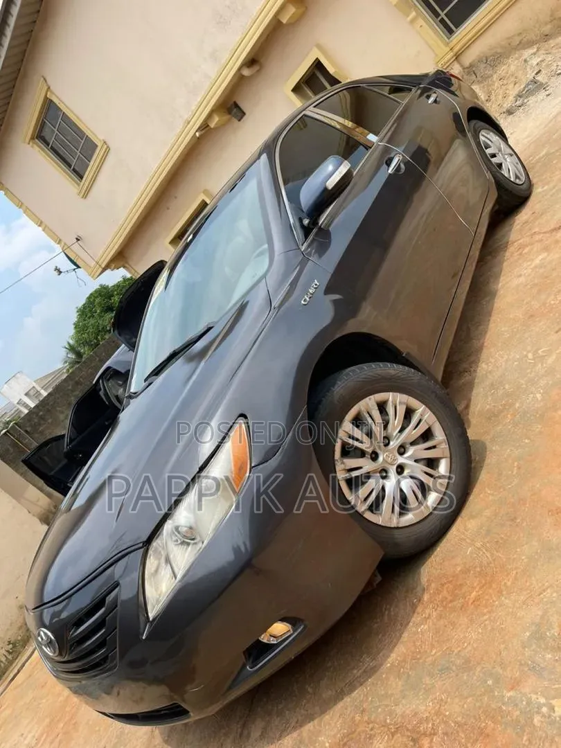 Toyota Camry 2008 Gray