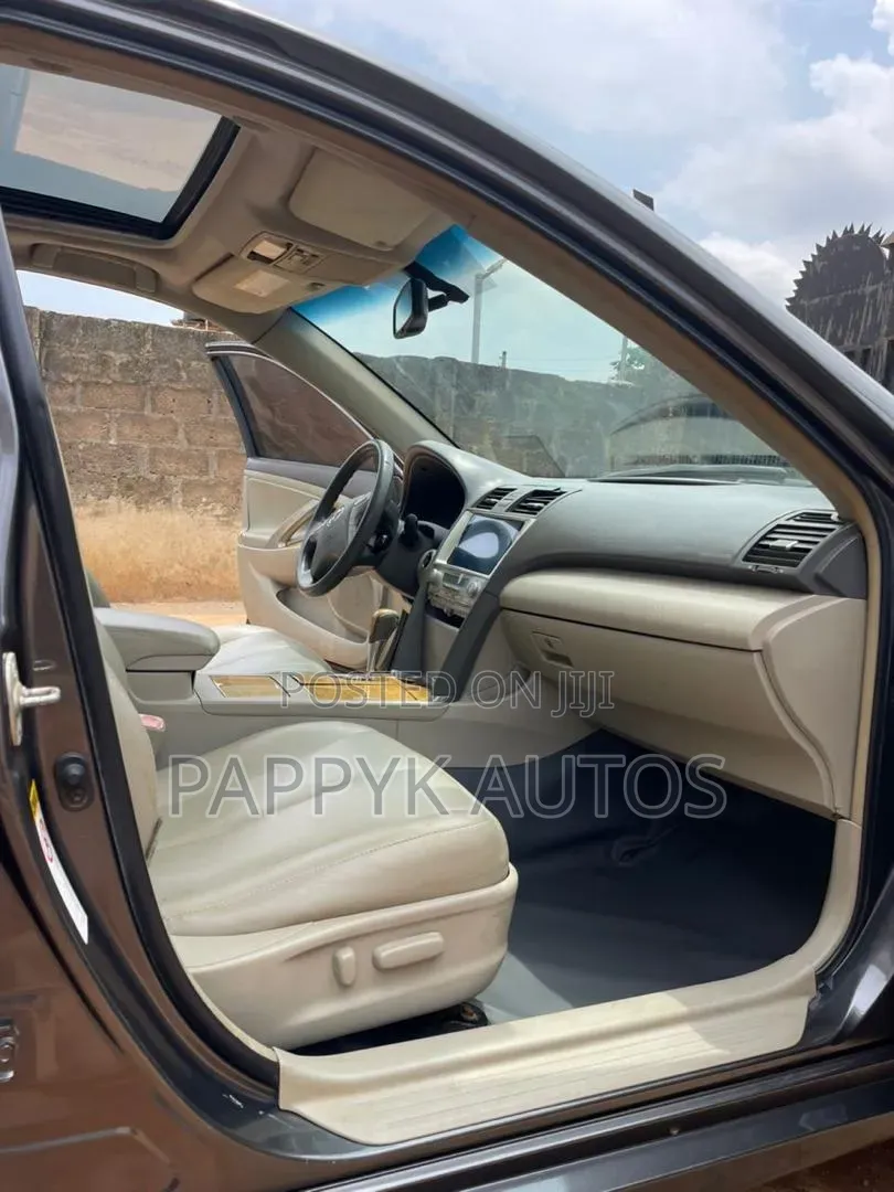 Toyota Camry 2008 Gray