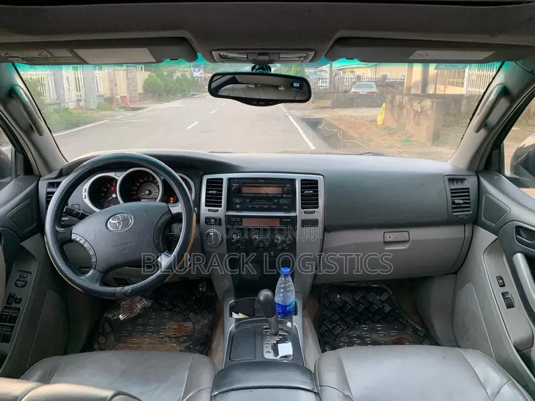 Toyota 4-Runner Limited 4x4 2004 Black