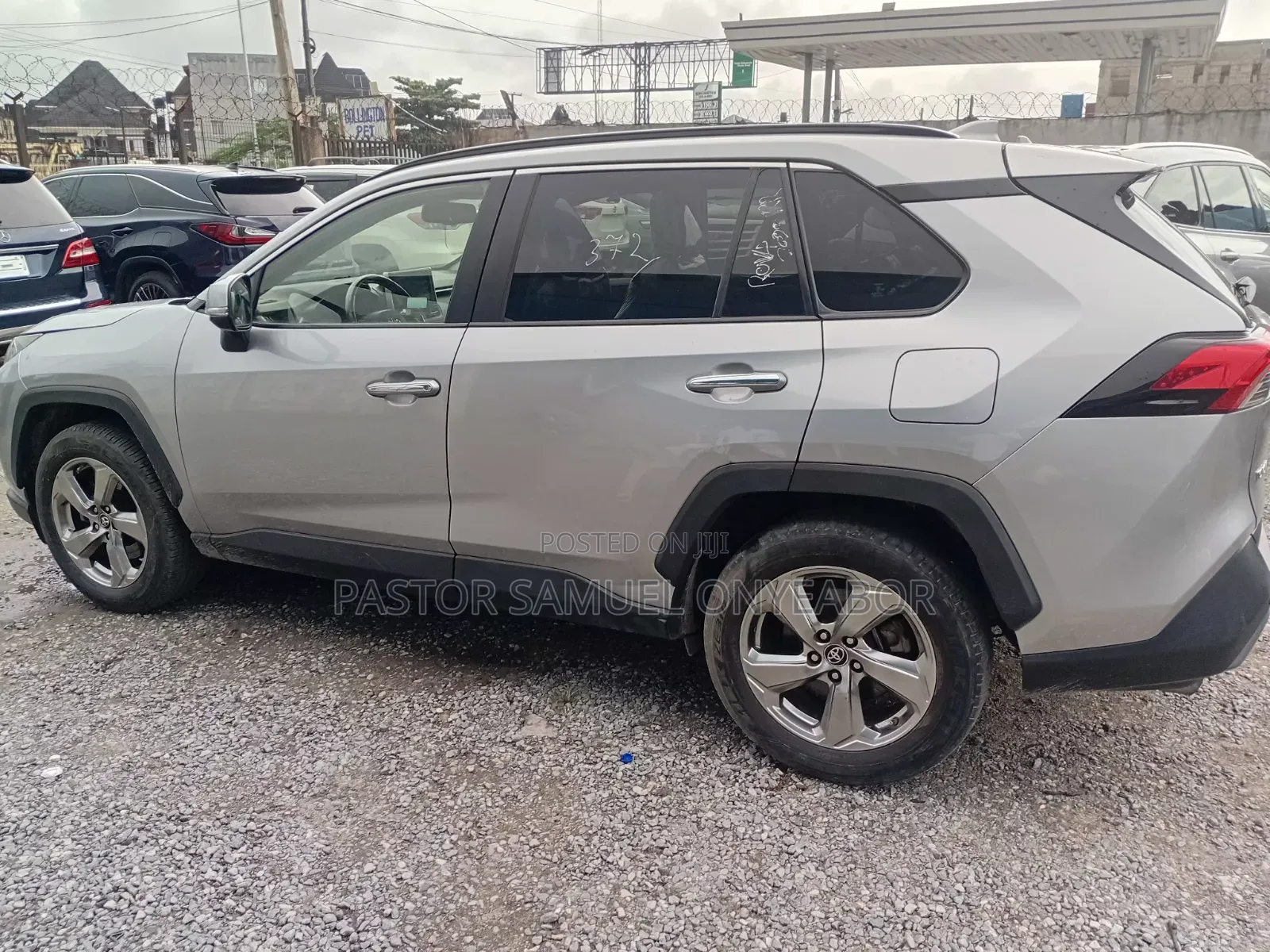 Toyota RAV4 2020 Gray