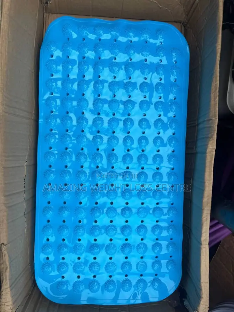 Anti-Slip Vacuum Sucker Bathroom Mat