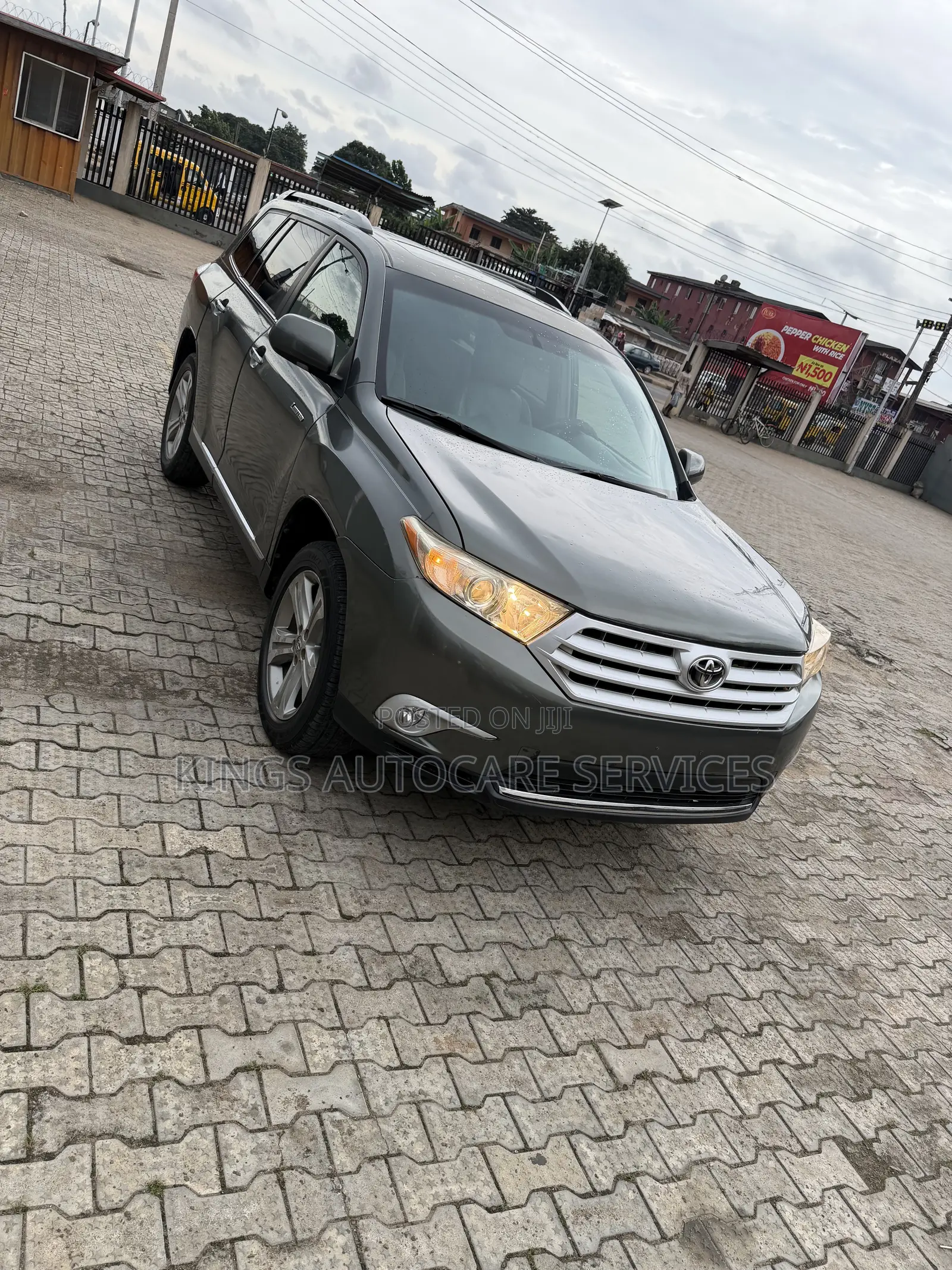 Toyota Highlander Limited 2012 Gray