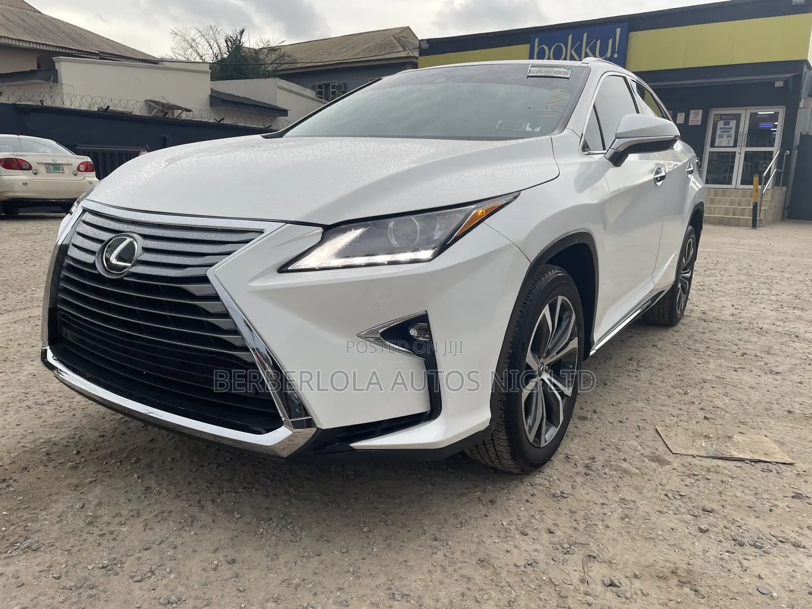 Lexus RX 350 FWD 2019 White
