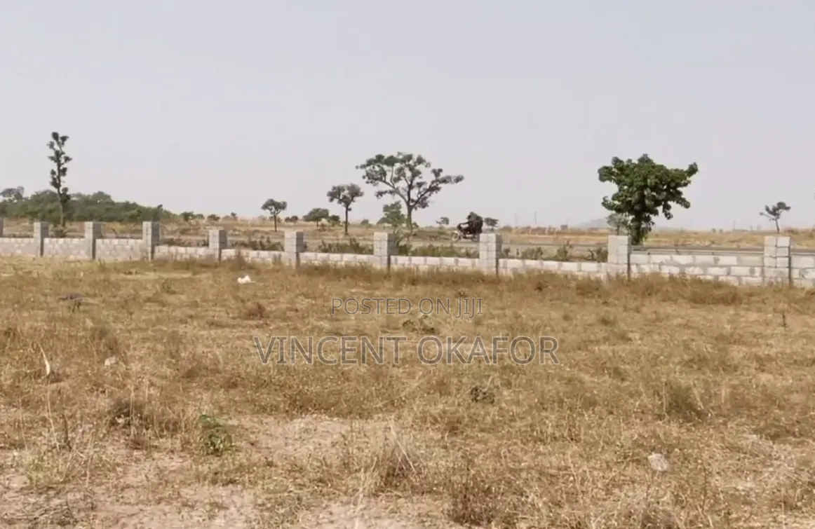 250sqm for 4 Bedroom Semi-Detached Duplex