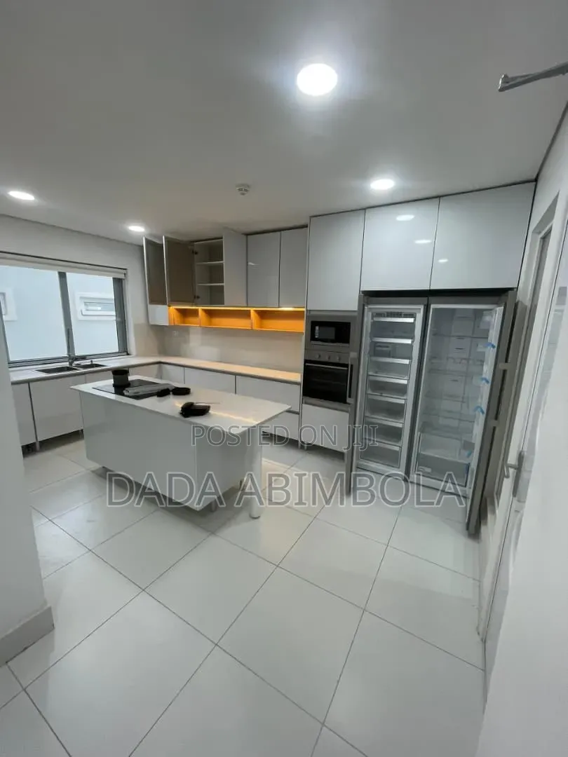 3 Bedroom Fully Furnished Flat