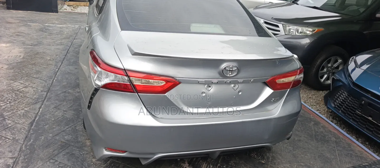 Toyota Camry SE FWD (2.5L 4cyl 8AM) 2018 Silver