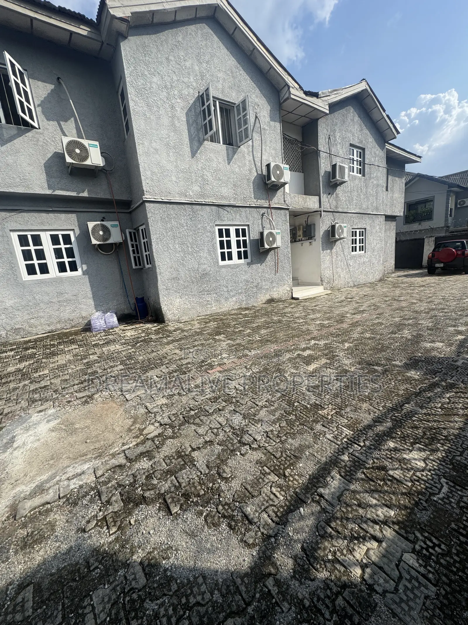 1bdrm Apartment in Wuse 2 for rent