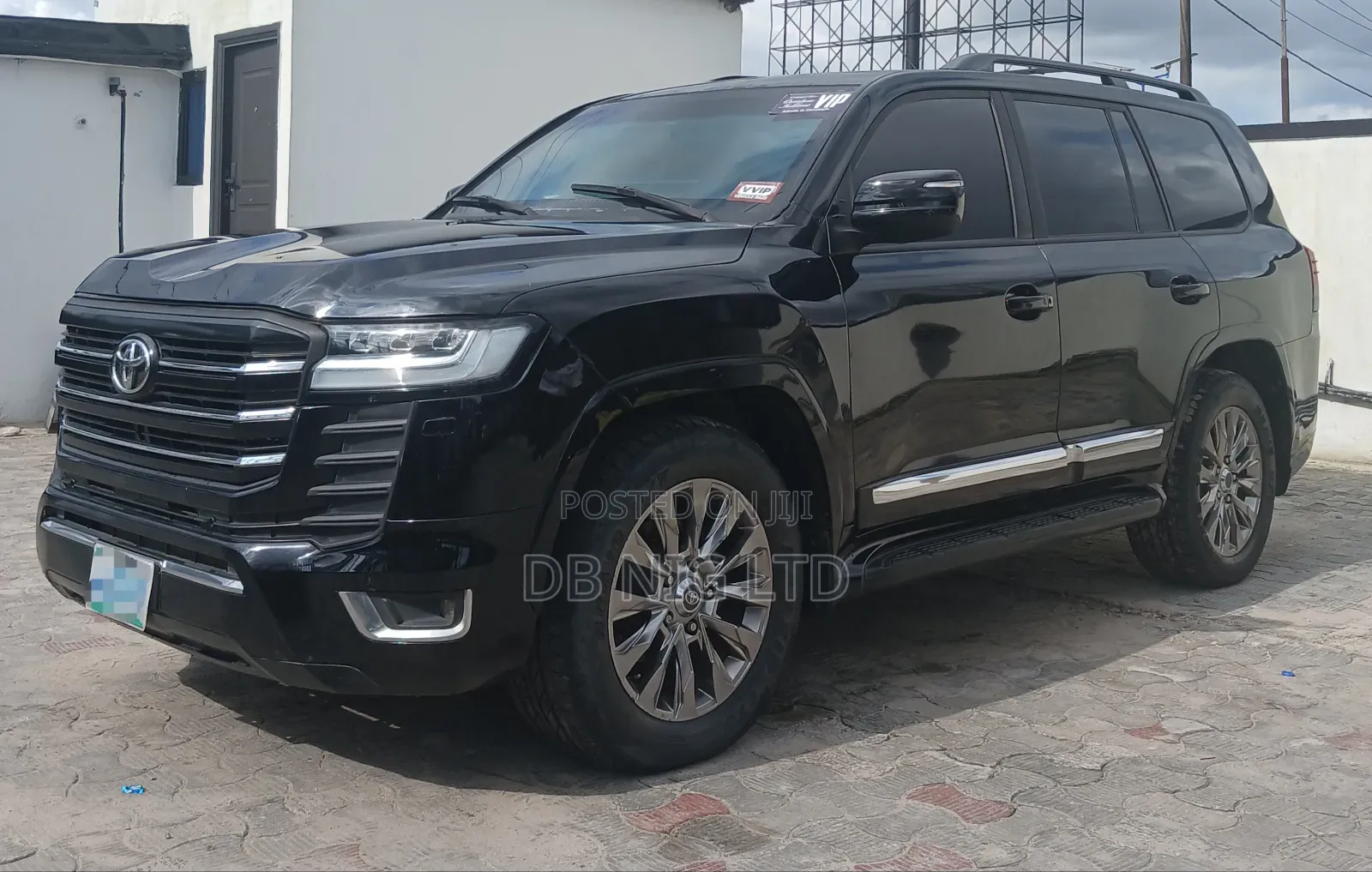 Toyota Land Cruiser 5.7 V8 VXR 2019 Black